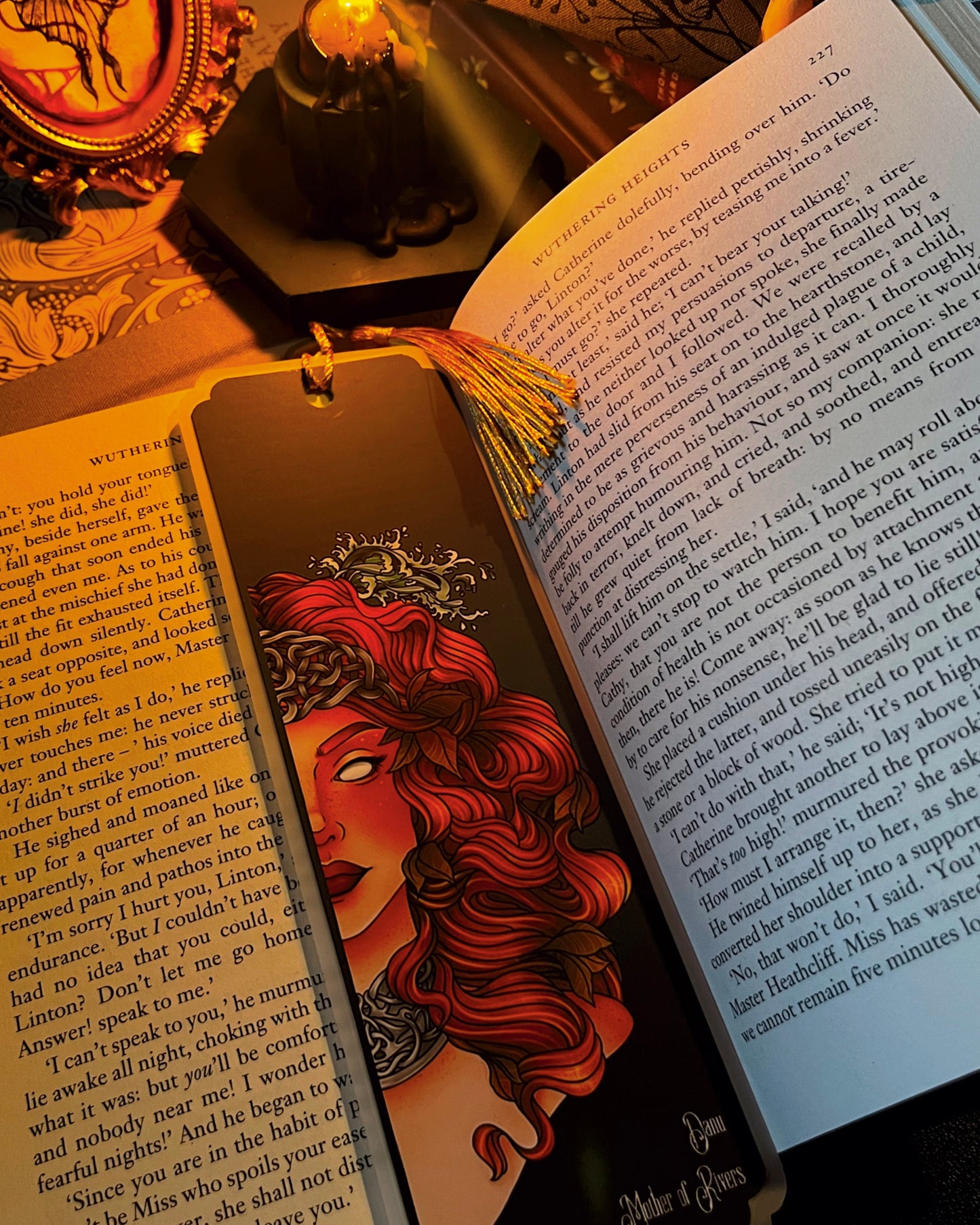 Danu Bookmark